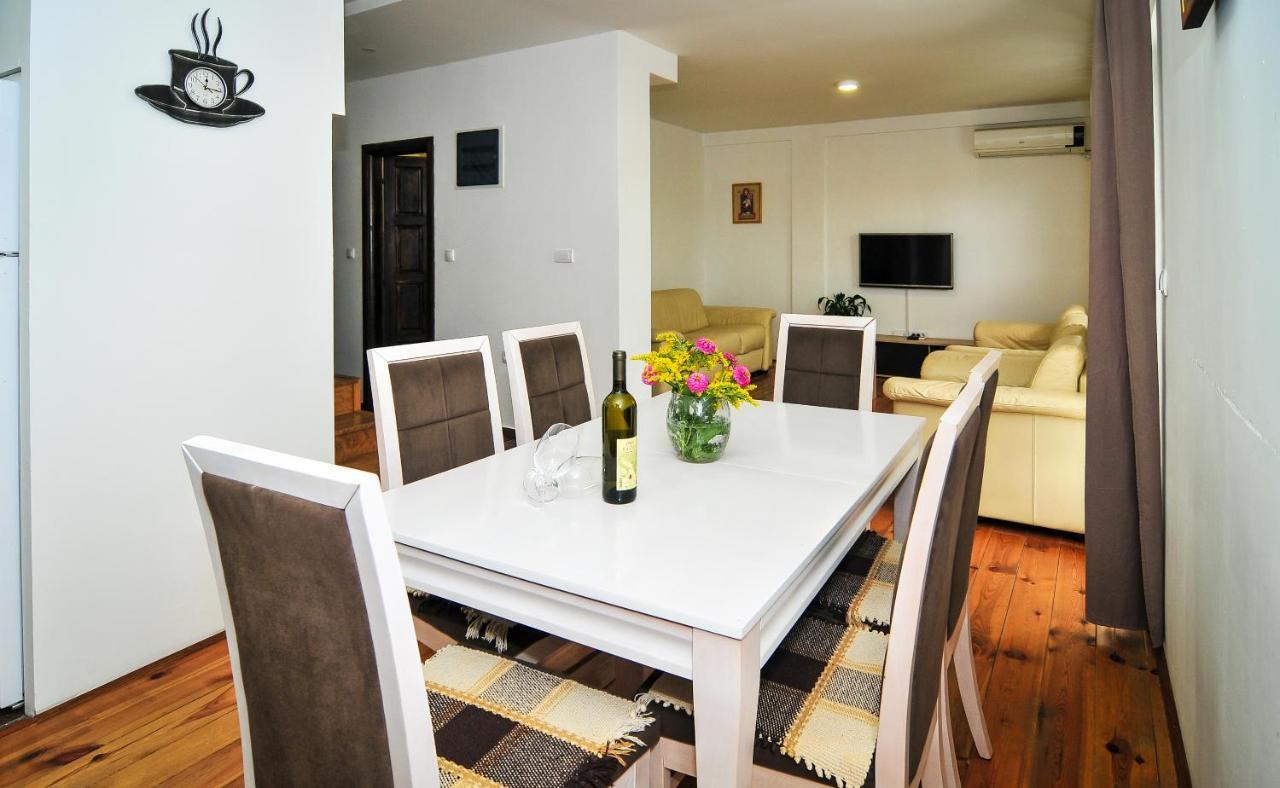 Milosavljevic Apartments 蒂瓦特 外观 照片