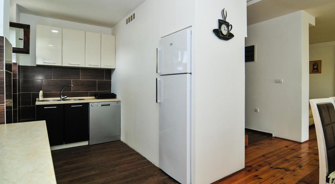 Milosavljevic Apartments 蒂瓦特 外观 照片