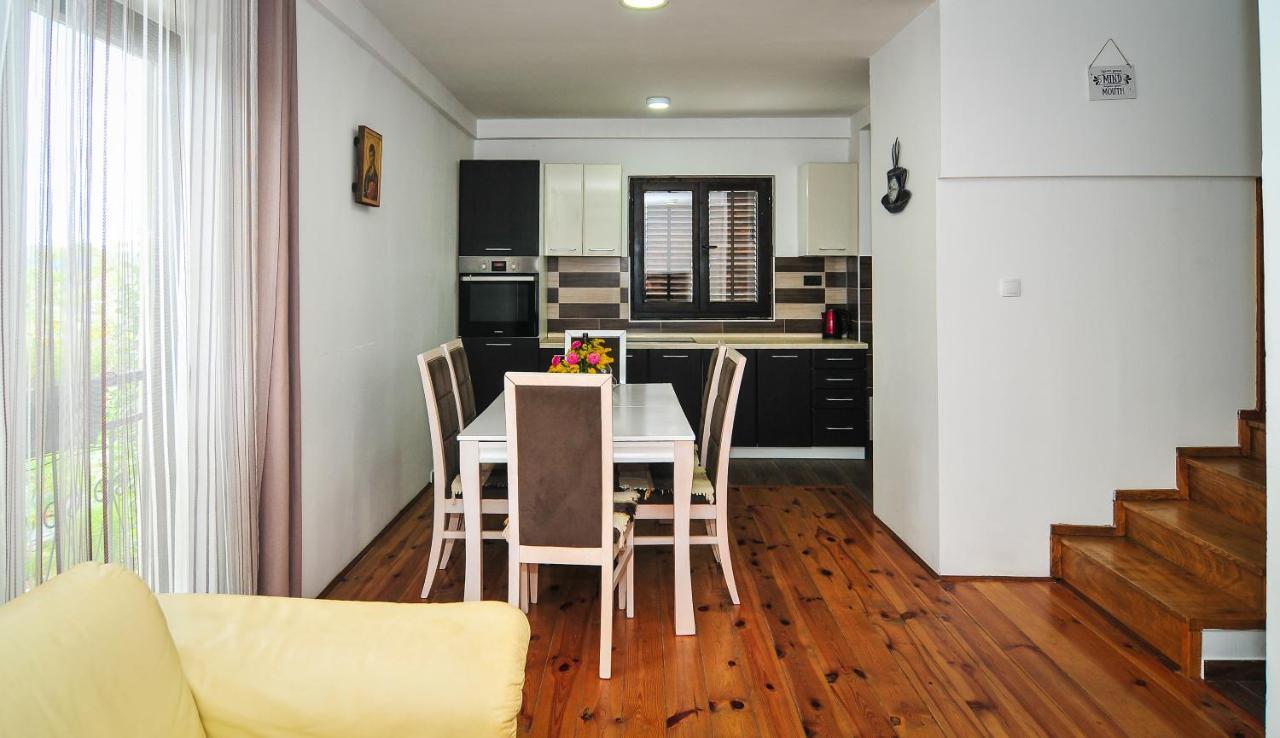 Milosavljevic Apartments 蒂瓦特 外观 照片