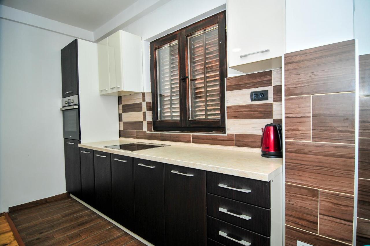 Milosavljevic Apartments 蒂瓦特 外观 照片