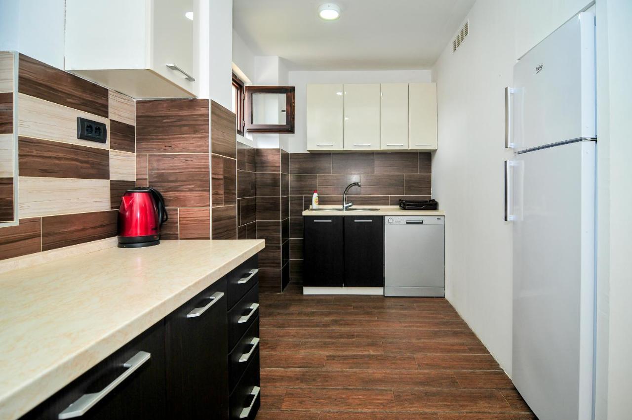 Milosavljevic Apartments 蒂瓦特 外观 照片