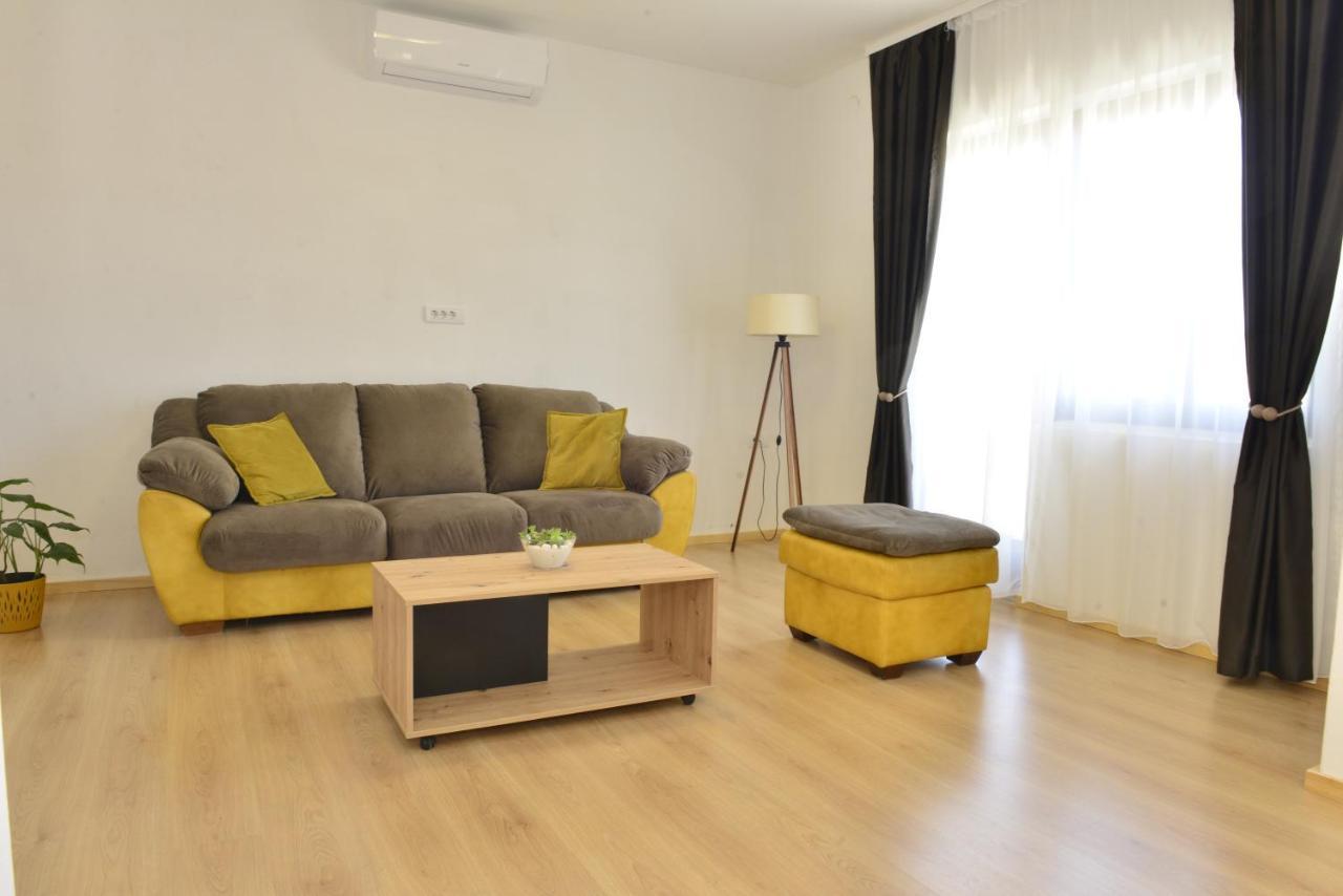 Milosavljevic Apartments 蒂瓦特 外观 照片