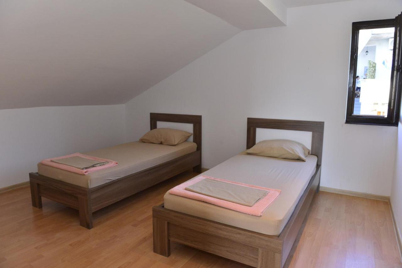 Milosavljevic Apartments 蒂瓦特 外观 照片