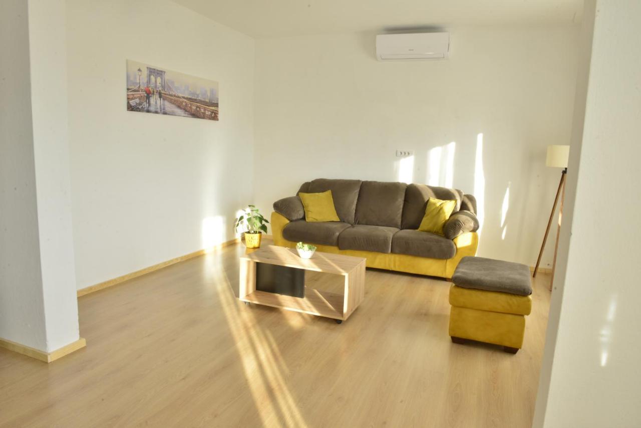Milosavljevic Apartments 蒂瓦特 外观 照片