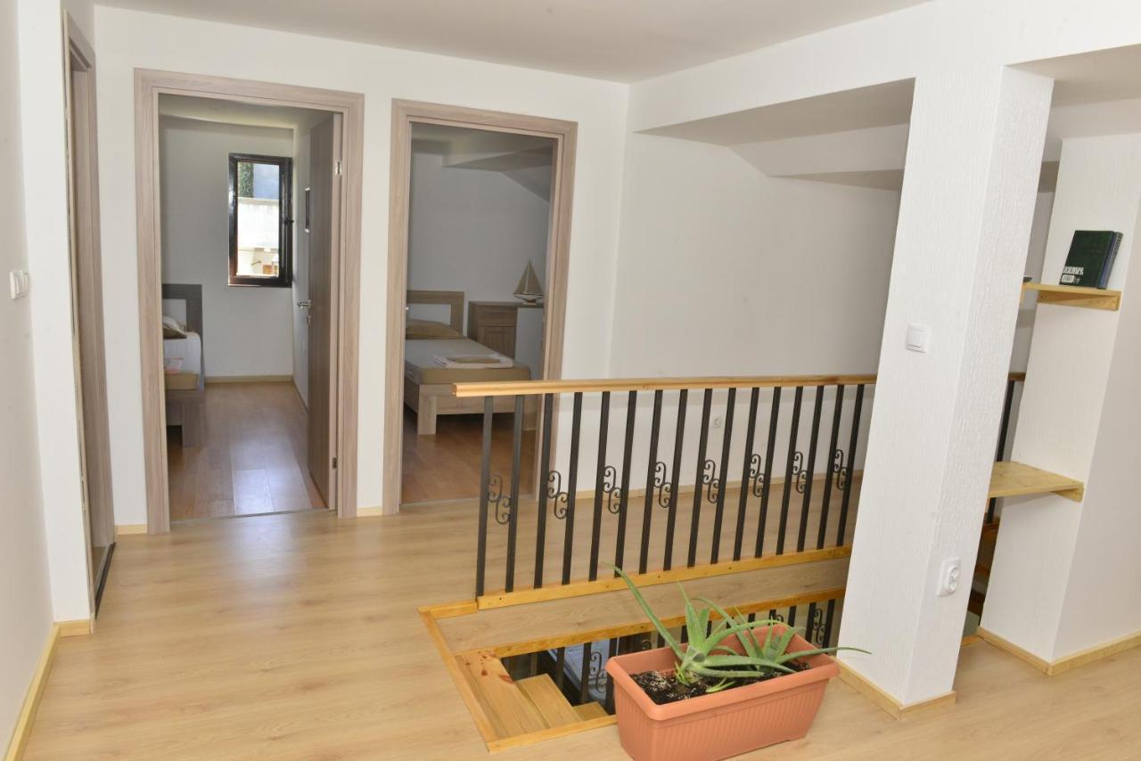Milosavljevic Apartments 蒂瓦特 外观 照片