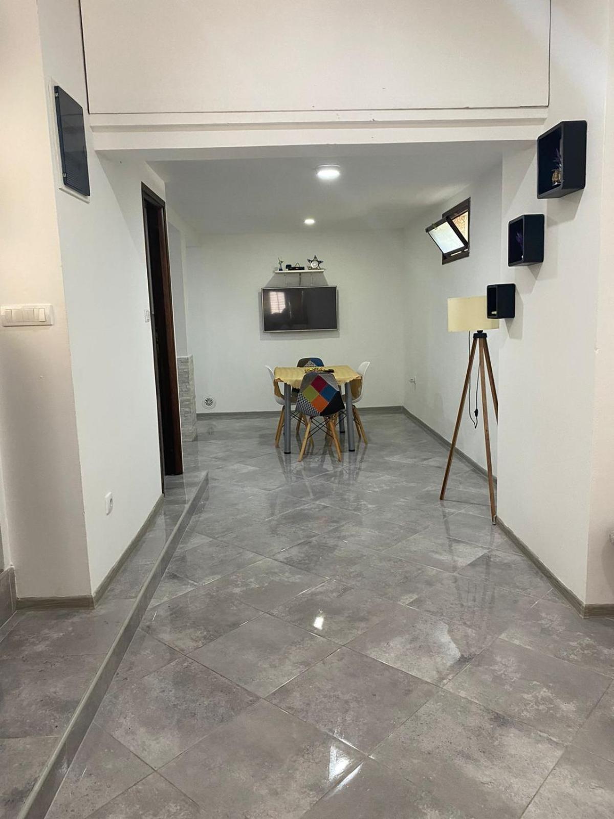 Milosavljevic Apartments 蒂瓦特 外观 照片