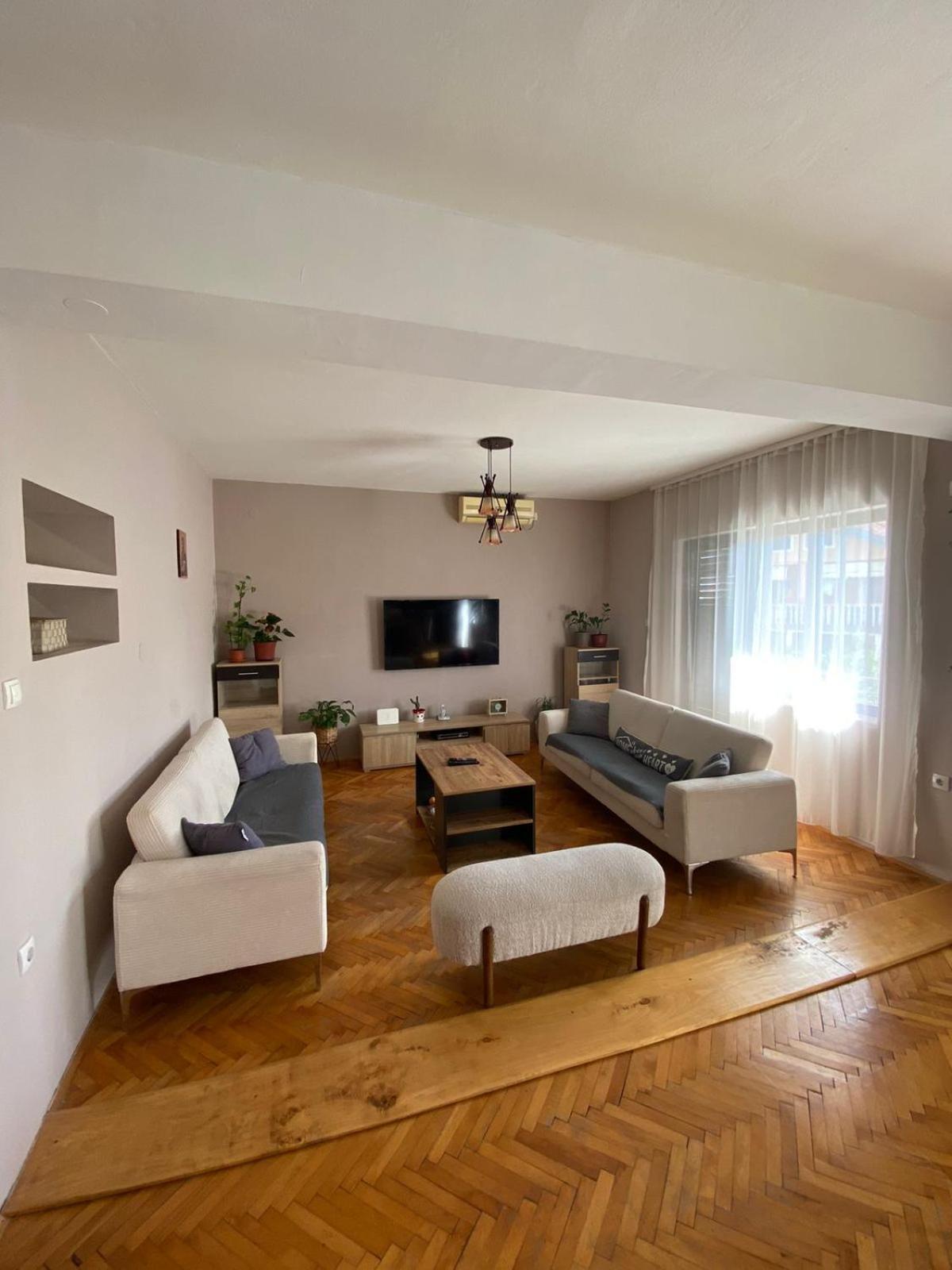 Milosavljevic Apartments 蒂瓦特 外观 照片